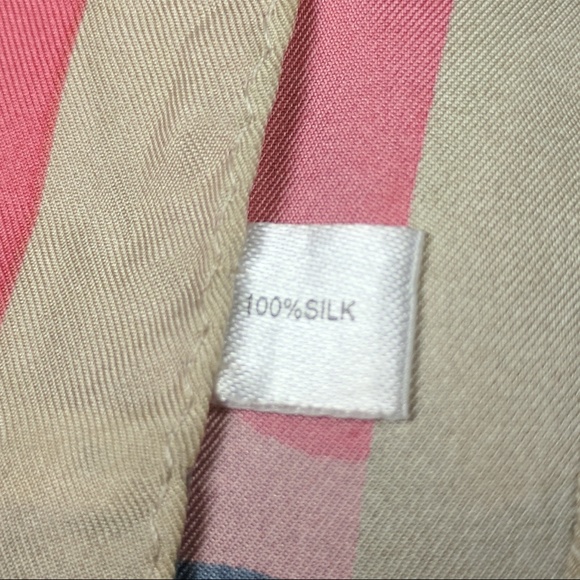 Scarf - Picture 2 of 5